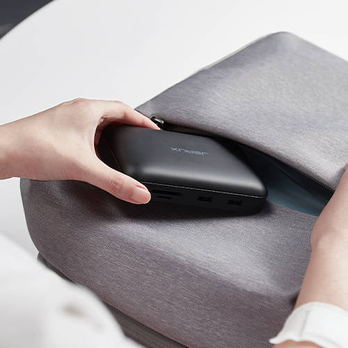 OmniCase Pro: 7-in-1 USB-C Hub